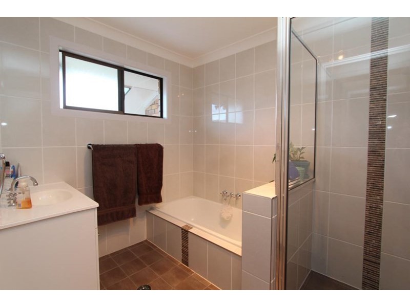 173 HIGH Street, Tenterfield NSW 2372