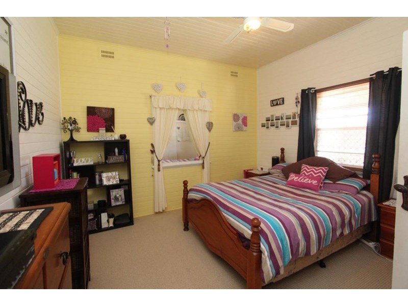 83 Martin Street, Tenterfield NSW 2372