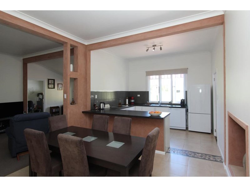 25 Robinson Street, Jennings NSW 2372
