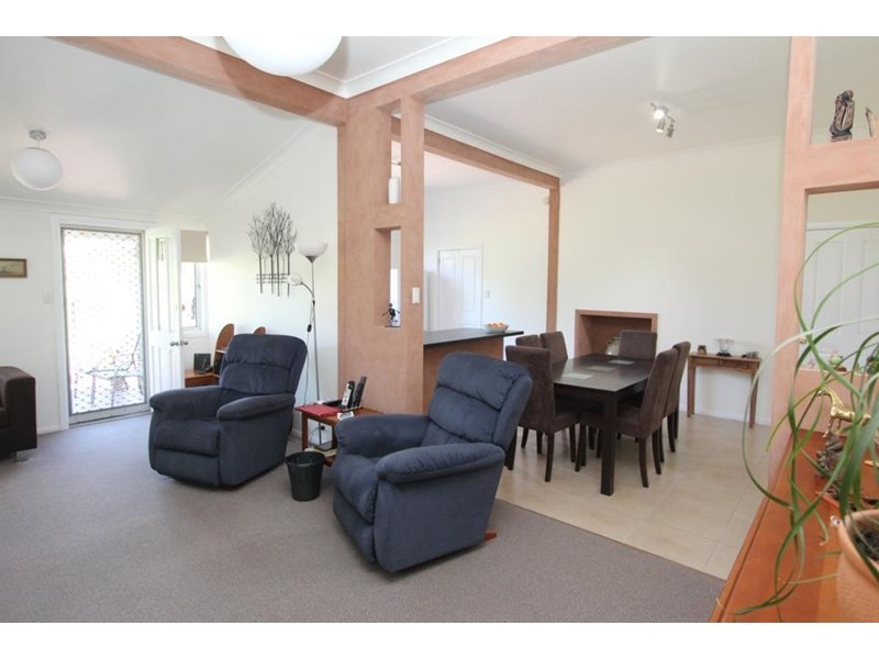 25 Robinson Street, Jennings NSW 2372