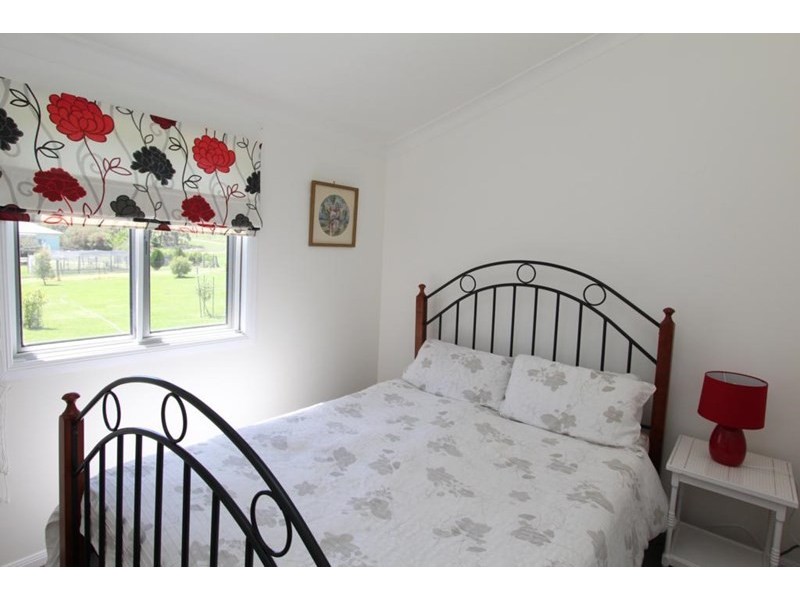 25 Robinson Street, Jennings NSW 2372