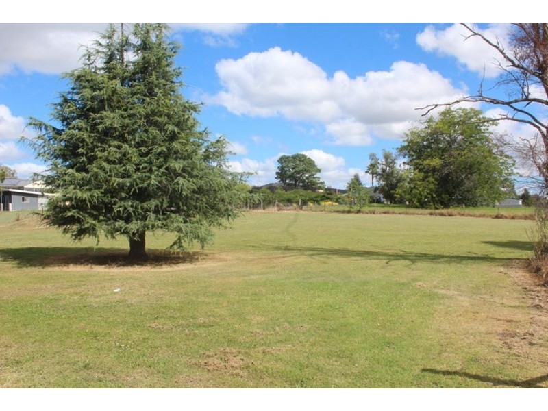 155 Petrie Street, Tenterfield NSW 2372