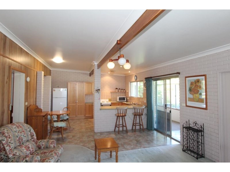 102 Bulwer Street, Tenterfield NSW 2372