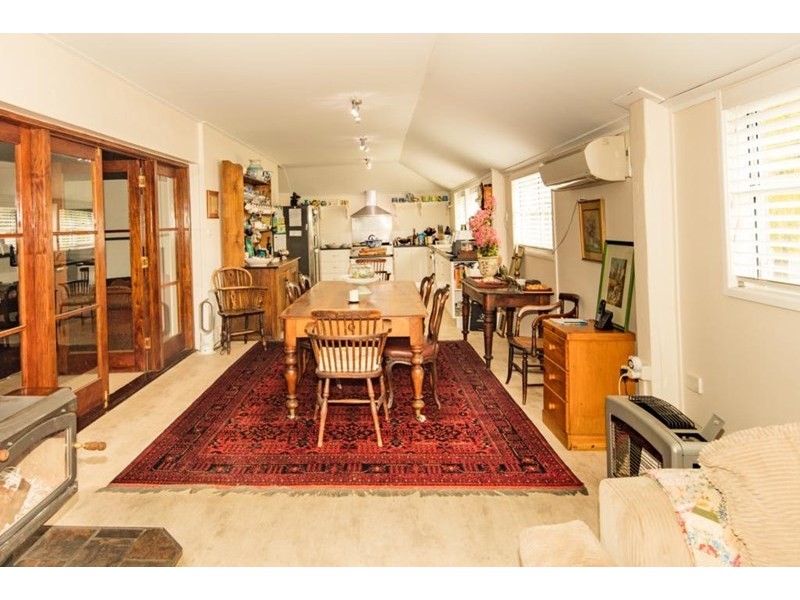 85 Molesworth Street, Tenterfield NSW 2372