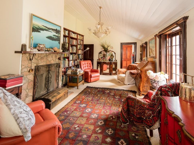 85 Molesworth Street, Tenterfield NSW 2372