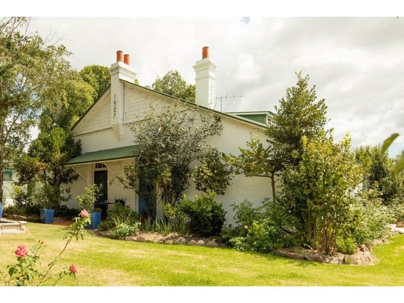 85 Molesworth Street, Tenterfield NSW 2372