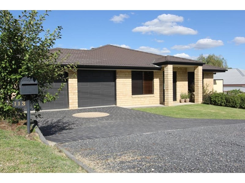 113 Pelham Street, Tenterfield NSW 2372