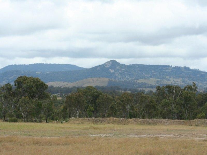 13-43 New England Highway, Tenterfield NSW 2372