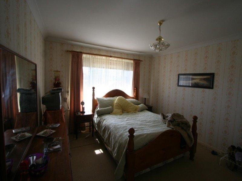 127 Miles Street, Tenterfield NSW 2372