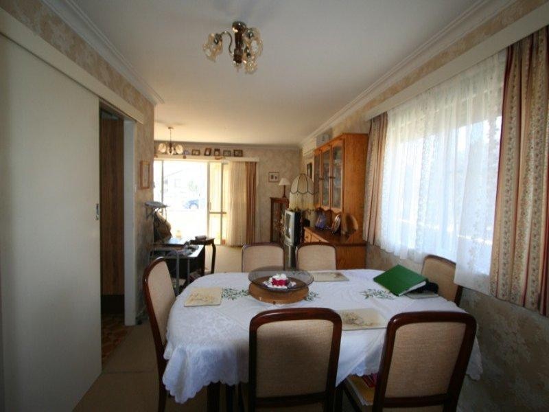 127 Miles Street, Tenterfield NSW 2372