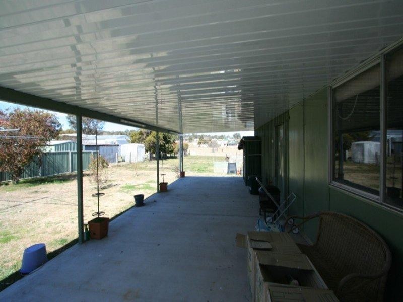 127 Miles Street, Tenterfield NSW 2372