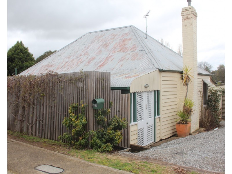 387 Rouse Street, Tenterfield NSW 2372