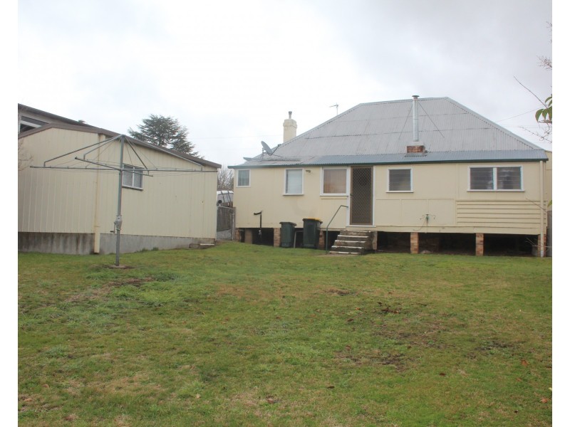 387 Rouse Street, Tenterfield NSW 2372