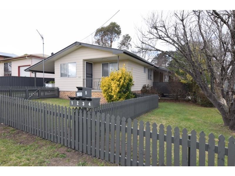 160 Bulwer Street, Tenterfield NSW 2372