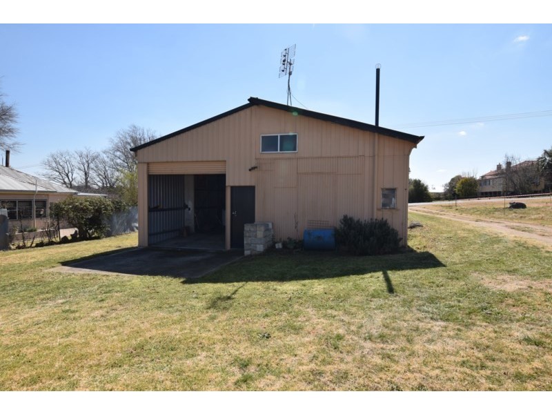 71A Martin Street, Tenterfield NSW 2372