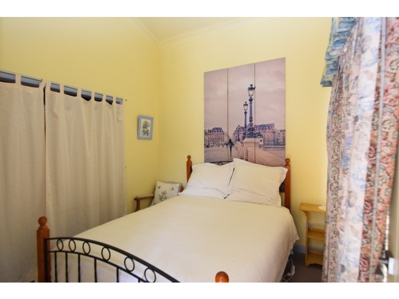 150 Molesworth Street, Tenterfield NSW 2372