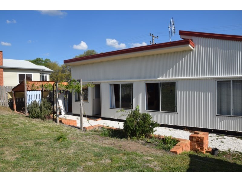 150 Molesworth Street, Tenterfield NSW 2372
