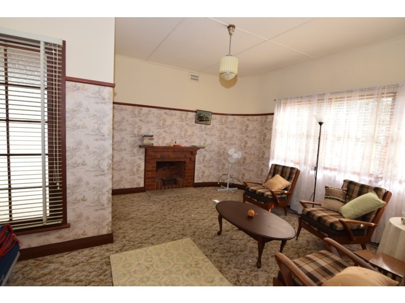 59 High Street, Tenterfield NSW 2372