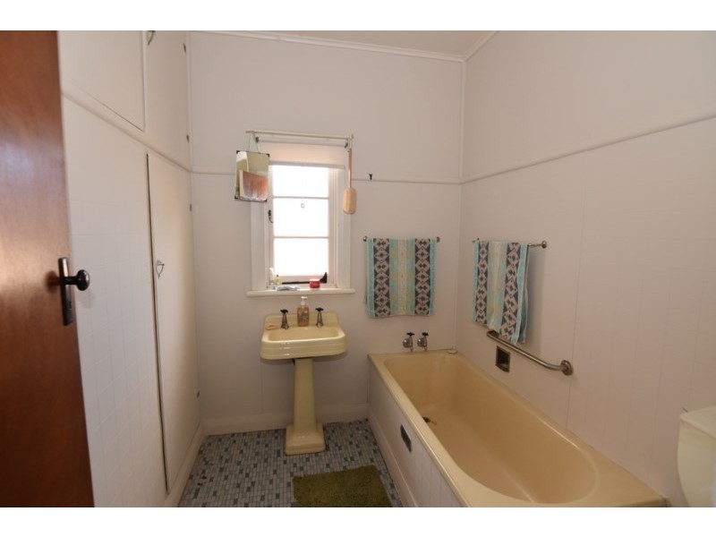 59 High Street, Tenterfield NSW 2372