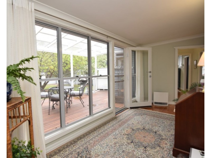 260 Douglas Street, Tenterfield NSW 2372