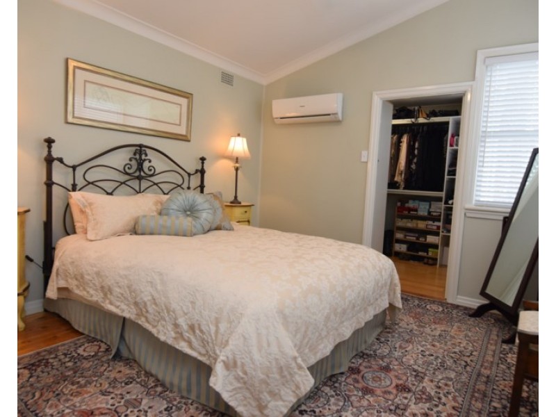 260 Douglas Street, Tenterfield NSW 2372