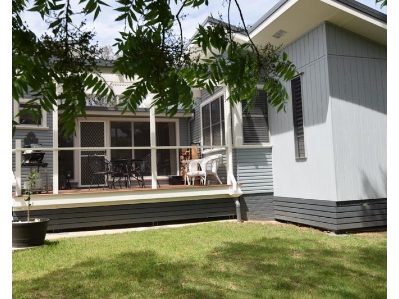 260 Douglas Street, Tenterfield NSW 2372