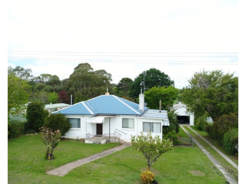 81 Martin Street, Tenterfield NSW 2372
