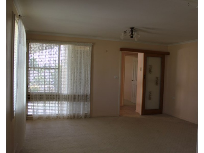 34 Railway Street, Tenterfield NSW 2372