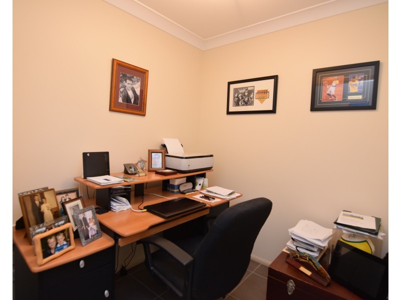 70 Riley Street, Tenterfield NSW 2372