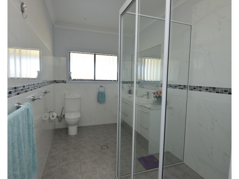 90 Neagles Lane, Tenterfield NSW 2372