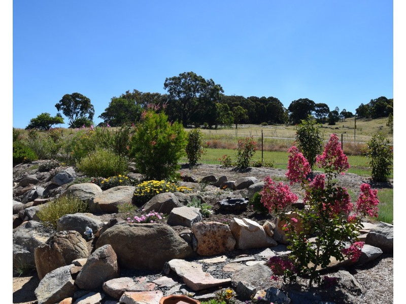 90 Neagles Lane, Tenterfield NSW 2372