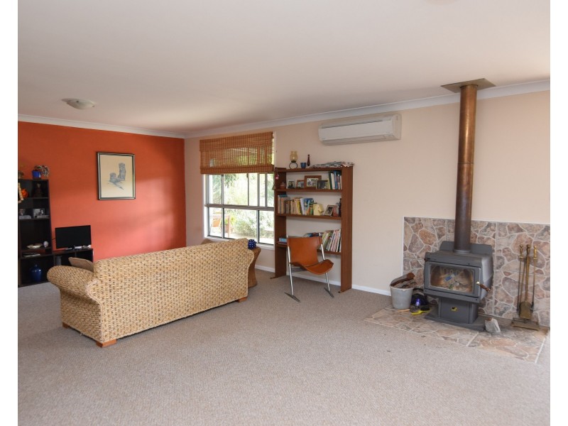 86 Duncan Street, Tenterfield NSW 2372