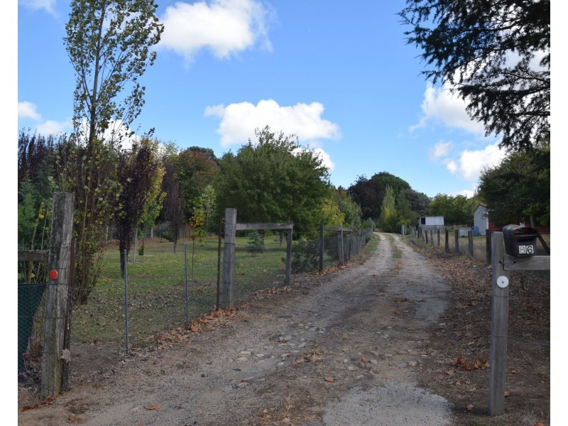 86 Duncan Street, Tenterfield NSW 2372