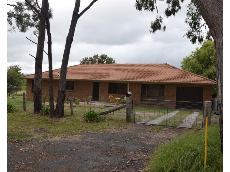 49 Holleys Road, Tenterfield NSW 2372