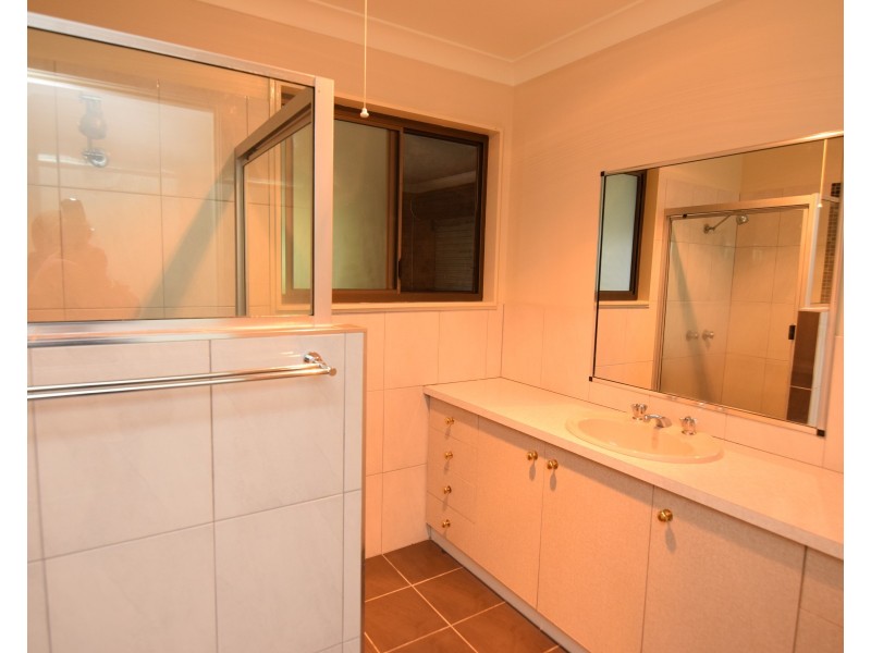 49 Holleys Road, Tenterfield NSW 2372