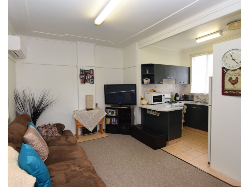 106 Douglas Street, Tenterfield NSW 2372