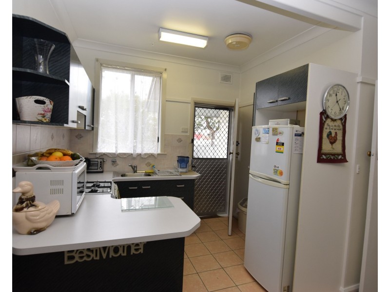 106 Douglas Street, Tenterfield NSW 2372