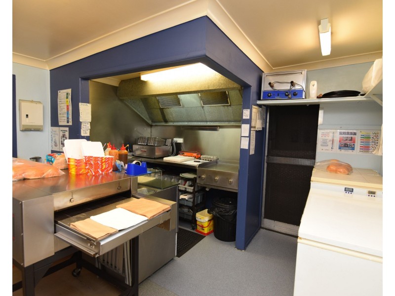 51 Tenterfield Street, Wallangarra QLD 4383