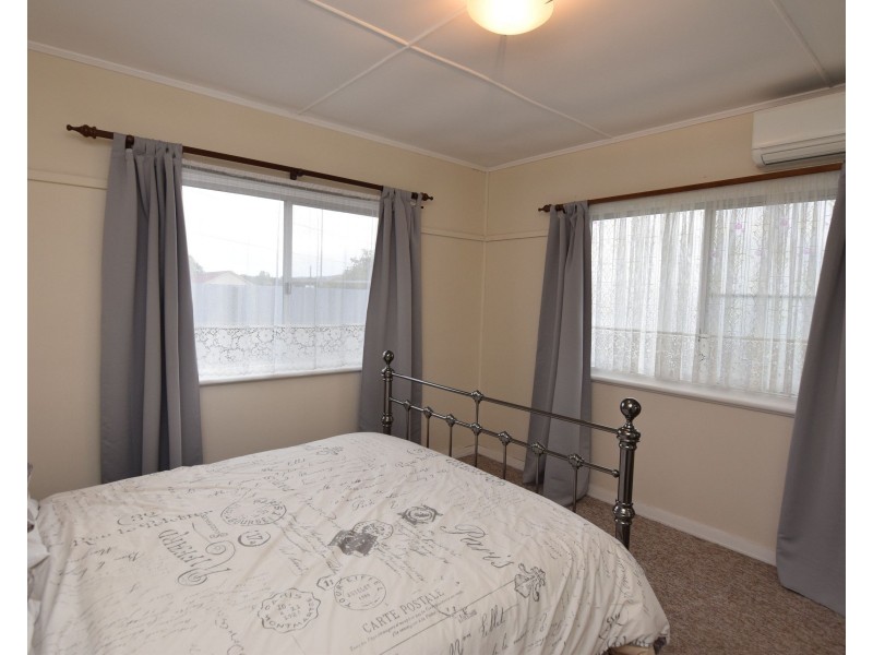 51 Tenterfield Street, Wallangarra QLD 4383