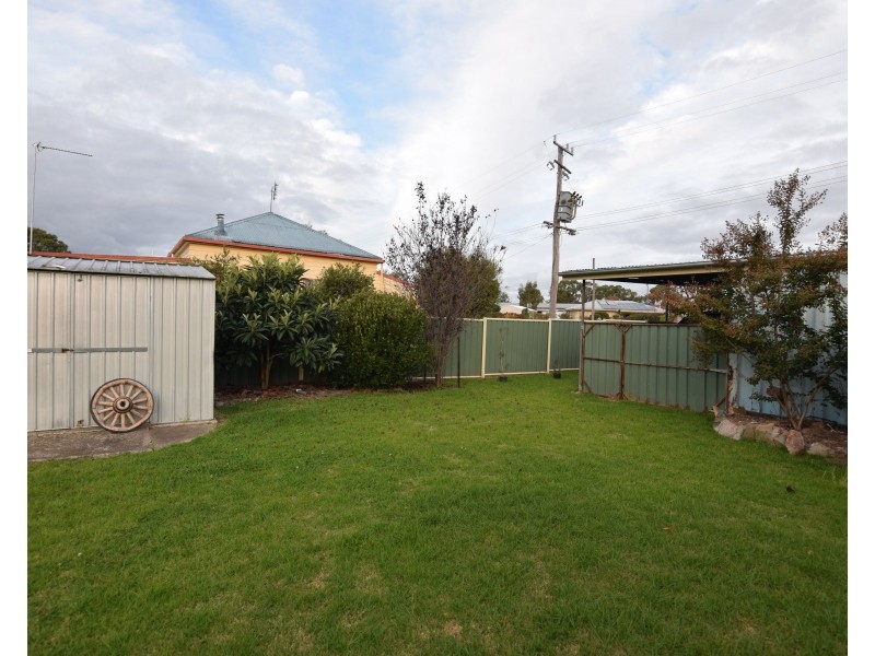 51 Tenterfield Street, Wallangarra QLD 4383