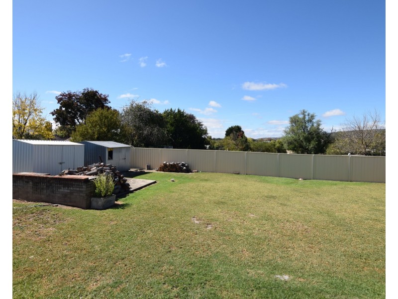 93 Pelham Street, Tenterfield NSW 2372