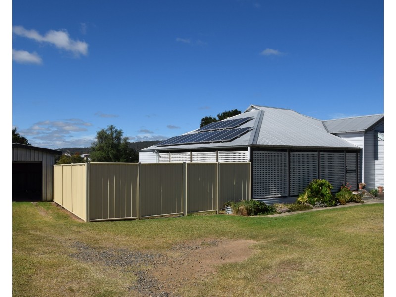 93 Pelham Street, Tenterfield NSW 2372