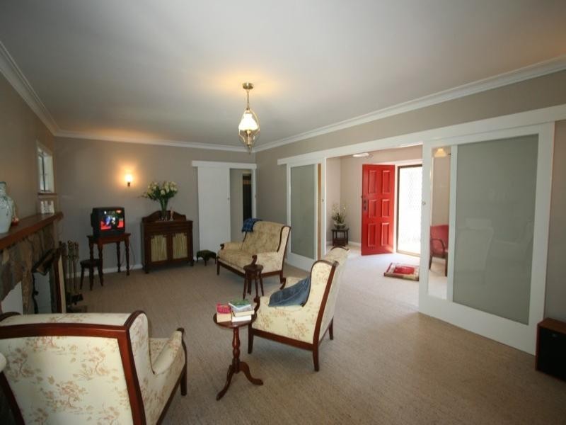 124 East Street, Tenterfield NSW 2372