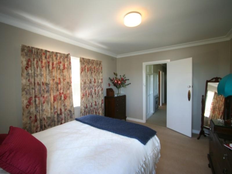 124 East Street, Tenterfield NSW 2372