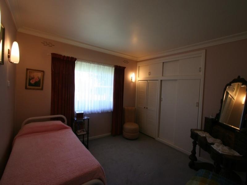 124 East Street, Tenterfield NSW 2372