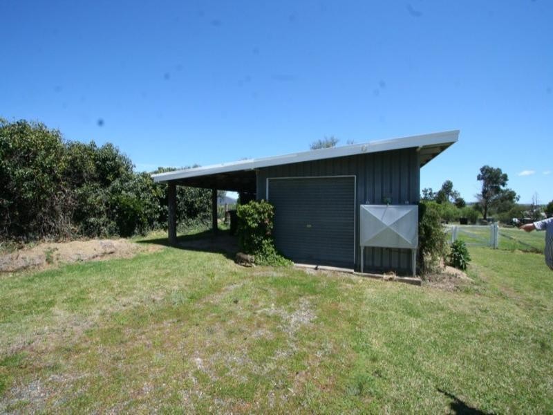 124 East Street, Tenterfield NSW 2372