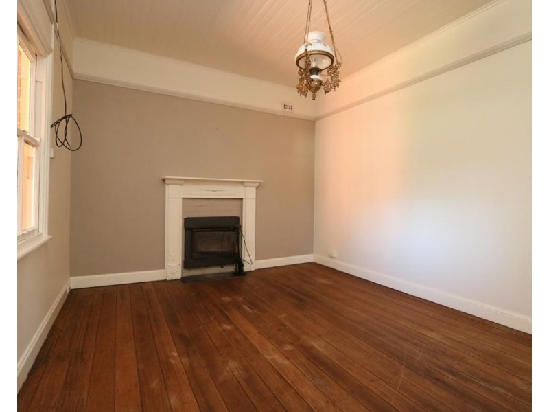 50 Wood Street, Tenterfield NSW 2372