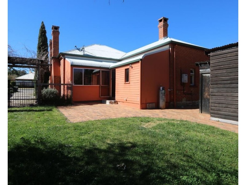 50 Wood Street, Tenterfield NSW 2372