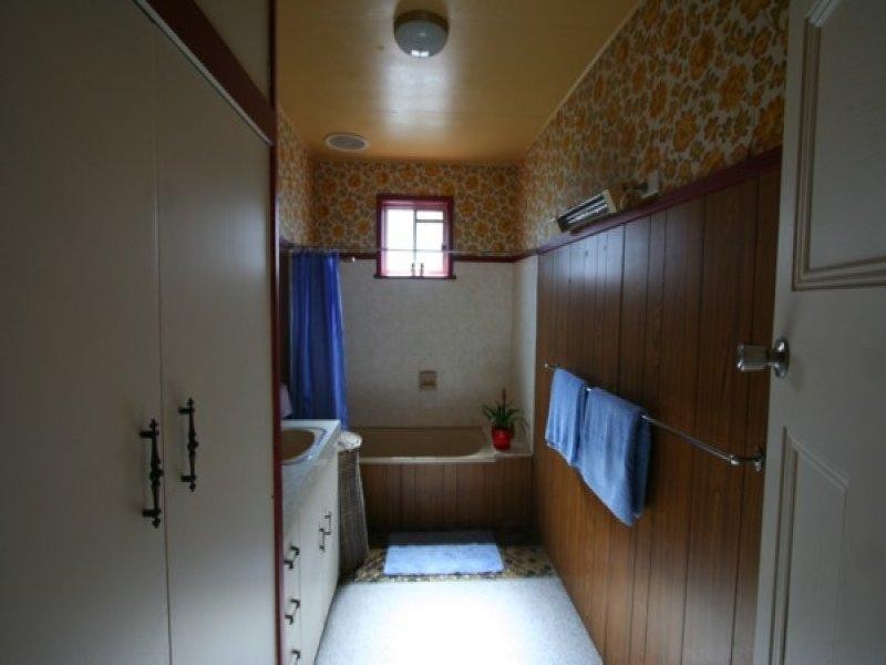 72 Martin Street, Tenterfield NSW 2372