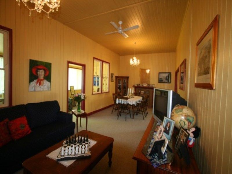 72 Martin Street, Tenterfield NSW 2372